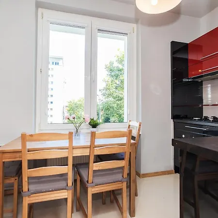 Shortstaypoland Stanow Zjednoczonych Βαρσοβία